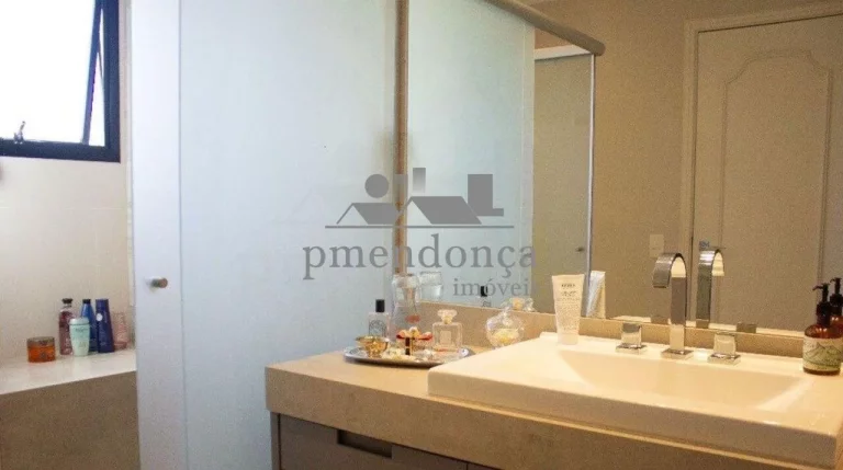 Imagem Apartamento Pacaembu, 3 quartos sendo 1 suite e 2 vagas, 156 m2
