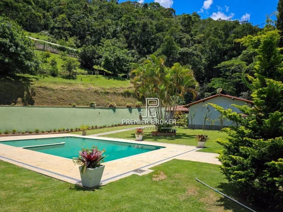 Imagem Casa à venda, 550 m² por R$ 2.400.000,00 - Três Córregos - Teresópolis/RJ