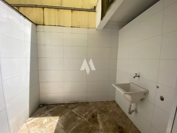 Imagem Casa Alta 2 dormitórios com 2 suítes e garagem - em Campo Grande, Santos/SP