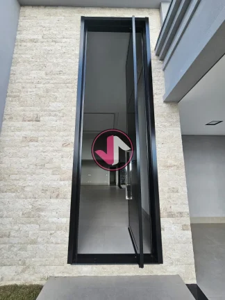 Imagem Venda Incrível em Cuiabá: Casa Neoclássica no Condomínio Villa Jardim Descubra o luxo e a elegâ...