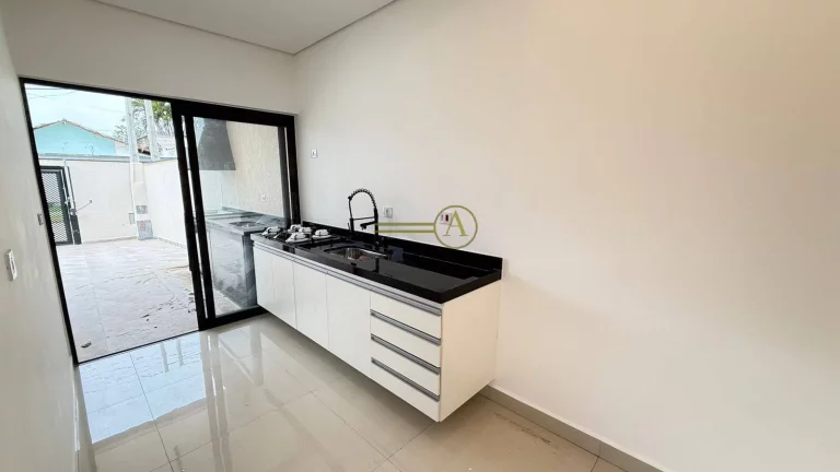 Imagem LINDA CASA NOVA - Casa térrea á venda com cozinha planeada, área gourmet