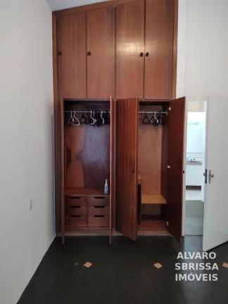 Imagem Casa com 3 dormitórios 1 suíte no Condomínio Portal de Itu I em Itu SP com 370 m2 localização privilegiada dentro do Condomínio