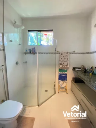 Imagem Casa de luxo à venda em Barreiras-BA, bairro Renato Gonçalves: 4 quartos, 3 suítes, 3 salas, 2 banheiros, 4 vagas, 400m². Confira!