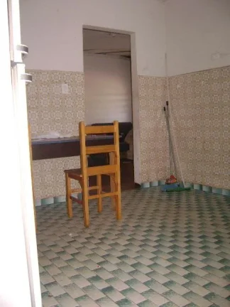 Imagem Nova America - 4 casas simples totalizando 236,28 m² em uma área de 484 m² Abrigo para 4 carros A...