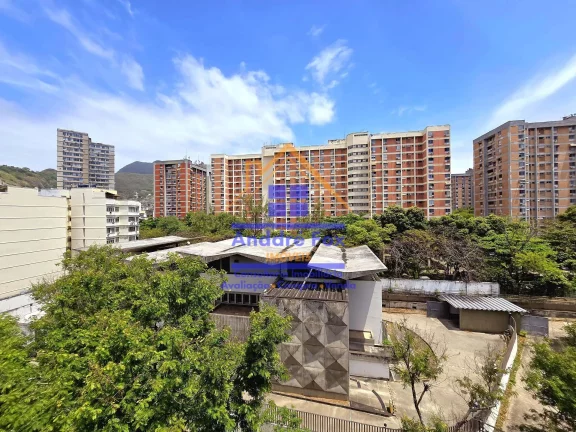 Imagem Apartamento, hall, sala 2 ambientes, 2 quartos, copa cozinha, 2 vagas, Porteiro eletrônico, à venda, 75 M², por R$ 390.000 – Andaraí - Rio de Janeiro - RJ.