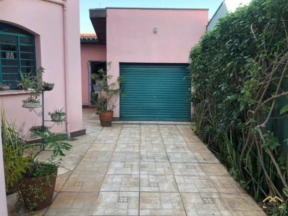 Imagem Casa Comercial para locação na Rua Itália em Jundiaí/SP