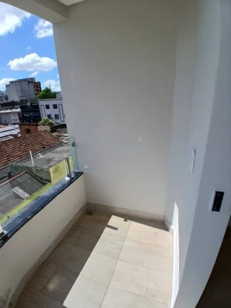 Imagem Alugo apto no 3º andar com cobertura