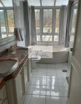 Imagem Bela casa de alto padrão no Saulo Ramos na lagoa da conceição