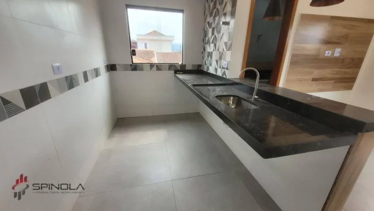 Imagem Casa com 2 dormitórios à venda, 60 m² por R$ 335.000,00 - Maracanã - Praia Grande/SP