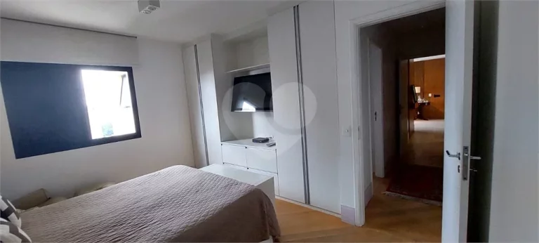 Imagem Apartamento à venda com 3 quartos, sendo 3 suítes, no condomínio Jardim América, São Paulo - SP