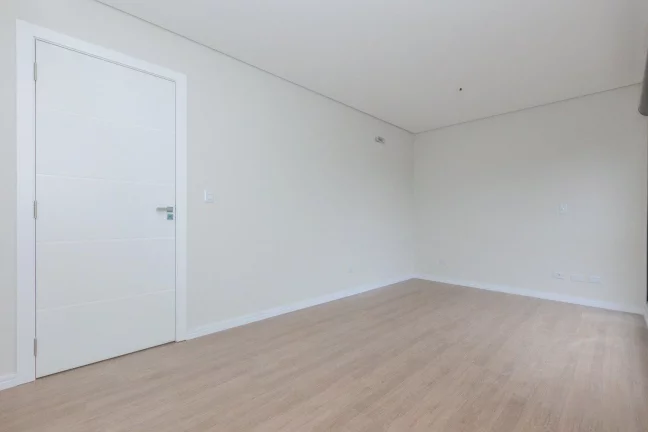 Imagem Sobrado 3 quartos em Condomínio no Campo Comprido.