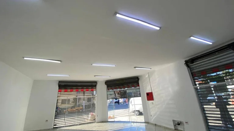 Imagem Salão Comercial de Esquina para Locação – Miolo do Ipiranga