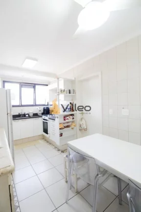 Imagem Descrição 
257 m²
3 suítes 
6 banheiros
3 vagas
Piscina
Condomínio com lazer completo 

Aconche...