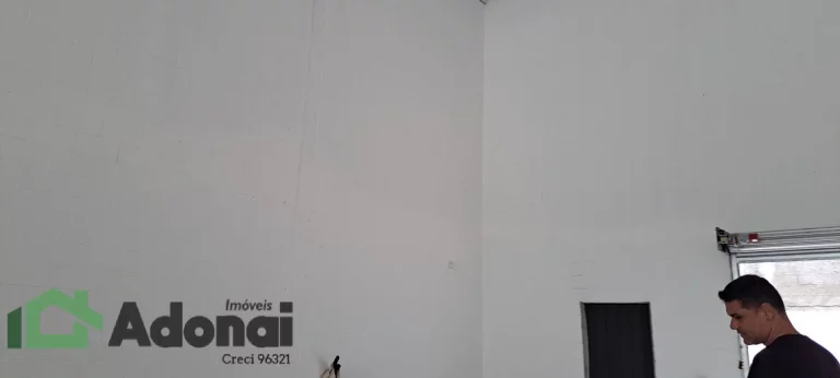 Imagem GALPÃO INDUSTRIAL - Área de 500m² com 362,50m² de área construída.