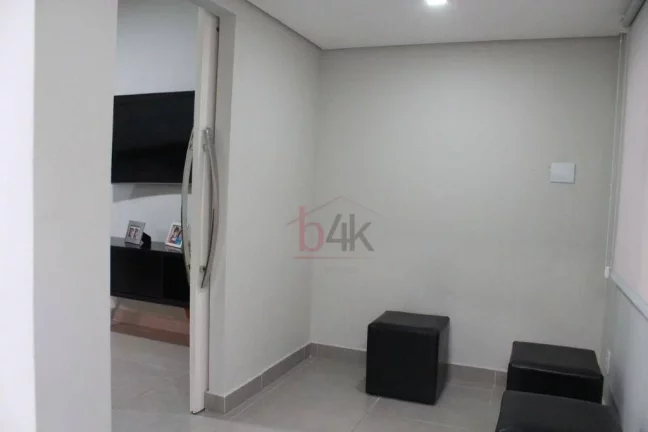 Imagem Sobrado Reformado com 210m² no Campo Belo.