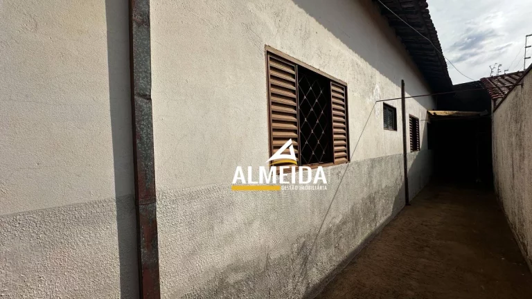 Imagem Casa com 3 dormitórios à venda, 100 m² por R$ 250.000,00 - Estádio - Rio Claro/SP