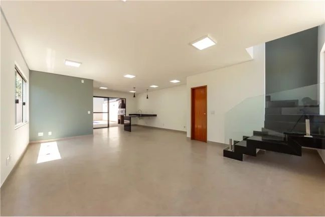 Imagem LINDO SOBRADO com 202mts e Acabamento Sofisticado