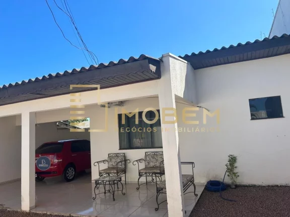 Imagem Casa à venda em Sinop-MT: 3 quartos, 1 suíte, 1 banheiro, 2 vagas de garagem, 170m² no Jardim das Orquídeas!