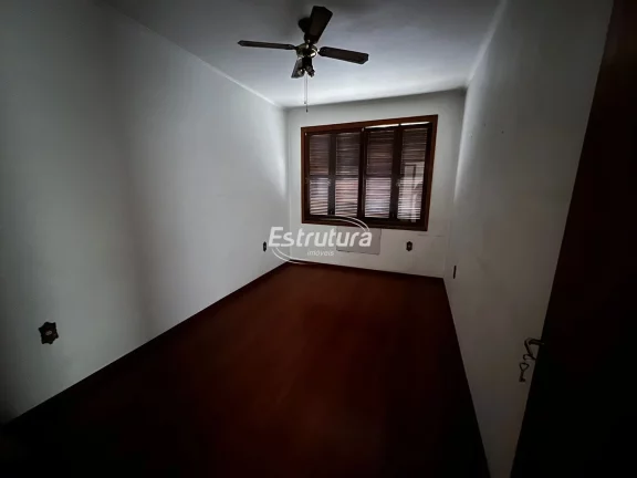 Imagem Uma casa na localização perfeita para você!