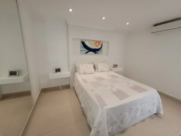 Imagem APARTAMENTO COM 3 DORMITÓRIOS, SENDO 1 SUÍTE, VARANDA GOURMET, PREDIO COM PISCINA, 1 QUADRA DA PRAIA DAS ASTÚRIAS
