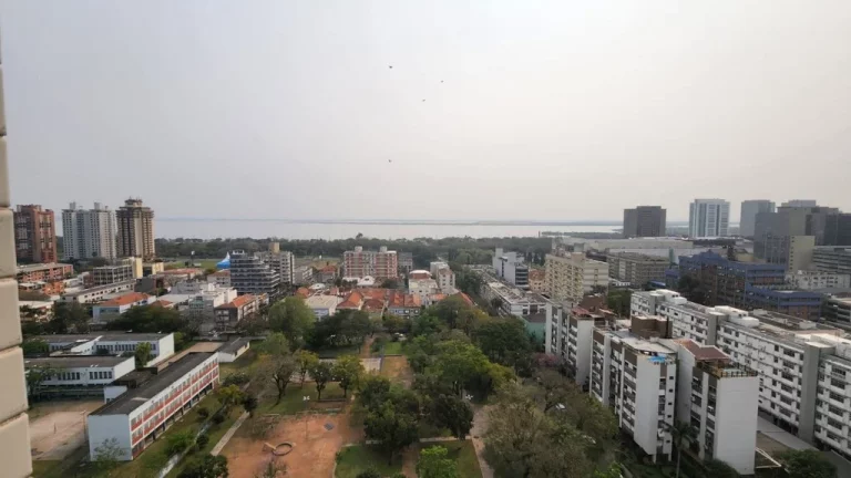 Imagem Apartamento à venda no bairro Menino Deus - Porto Alegre/RS
