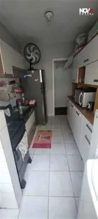 Imagem Localizado em um dos bairros mais valorizados de Vila Velha, este apartamento na Praia da Costa ofer...