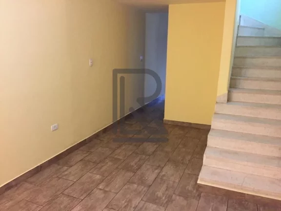 Imagem Sobrado Triplex localizado ao lado do aeroporto de Congonhas