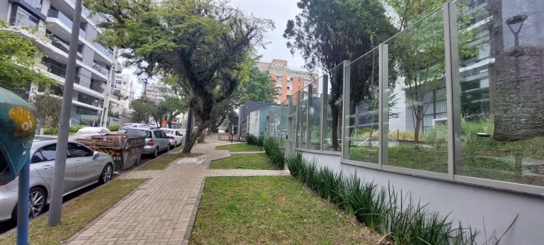 Imagem Apartamento duplex 2 dormitorios no Batel - Novo.Alto padrão