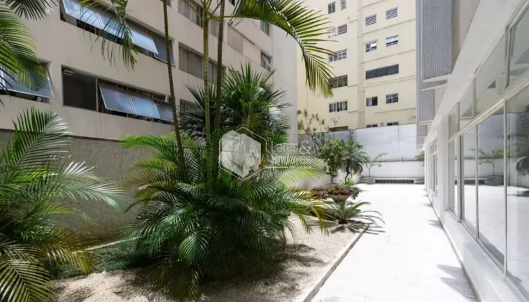 Imagem APTO ESPAÇOSO COM 180 M², 3 SUÍTES, REFORMADA E IMPECÁVEL COM INFRA PARA AR COND, 2 VAGAS DETERMINADAS E 16º ANDAR - JD PAULISTA