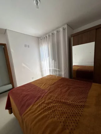 Imagem Apartamento 2 Dormitórios, quintal no 1° andar, 1 vaga em Utinga, Santo André