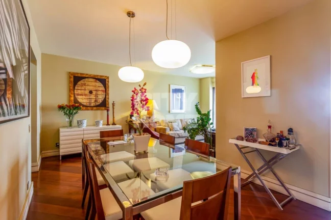 Imagem Apartamento de 127m², Alto de Pinheiros, com quatro dormitórios, sendo duas suítes, hall, lavabo,...