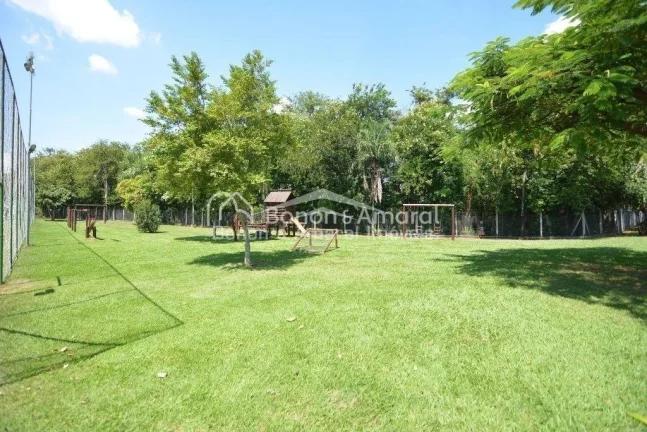 Imagem Excelente lote de esquina, plano e pronto para você construir a casa dos seus sonhos !

342 m²

Co...