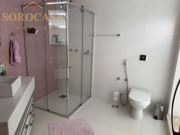 Imagem Casa à Venda - Sobrado - 3suítes com Piscina - Cond. Vila dos Inglezes