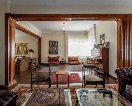 Imagem Higienópolis apartamento à venda em Prédio Vintage com 4 suítes e 2 vagas, 530m²