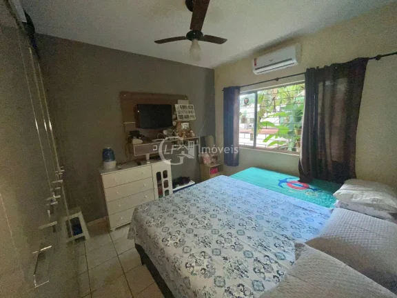 Imagem Impecável Casa à Venda na Orla Morena em Campo Grande-MS: 4 Quartos, 1 Suíte, 4 Salas, 2 Banheiros, 7 Vagas, 289,61 m²!