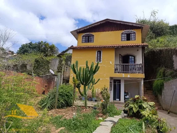 Imagem Vendo Casa em Varginha com Terreno 470 mts² e 125 mts² de Edificação