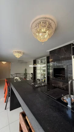 Imagem Cobertura Duplex á venda com 4 suítes, 4 vagas de garagem localizada no coração de Balneário Camboriú.