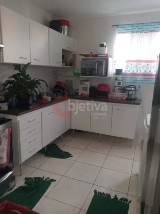 Imagem Apartamento com 2 dormitórios à venda, 81 m² por R$ 220.000,00 - Vinhateiro - São Pedro da Aldeia/RJ