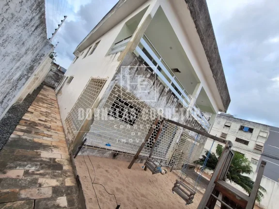 Imagem Casa em Janga Paulista, 3 min. do mar. 5qtos 3sts.3vgs de esquina em oferta