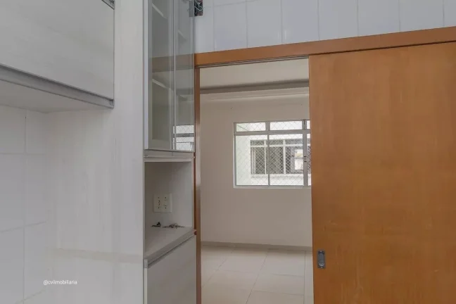Imagem Este espaçoso apartamento de 153 metros quadrados é uma excelente escolha para quem busca conforto...