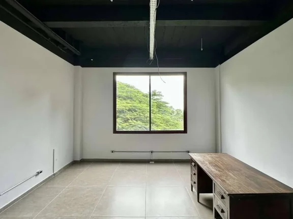 Imagem Centro Com. ÁAREA - Salas 1 e 2 - 81,01 m² + 2 vagas- ALUGADO C/ RENDA