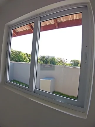 Imagem Casa em Condomínio Fechado na Praia de Barra Velha/SC - 2 quartos. 1 suíte. 2 vagas. 39 m²