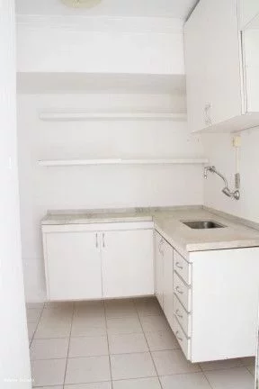 Imagem Apartamento à venda na Vila Andrade, São Paulo-SP: 3 quartos, 1 suíte, 2 banheiros, 1 vaga, 64m² de área.