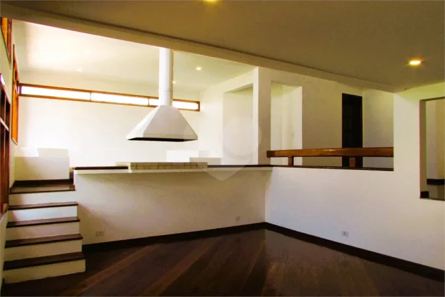 Imagem Casa para alugar com 4 quartos, sendo 2 suítes, em Vila São Francisco, São Paulo - SP