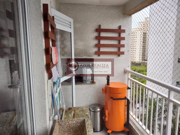 Imagem Compre Apartamento em Vila Isa com sacada - São Paulo
