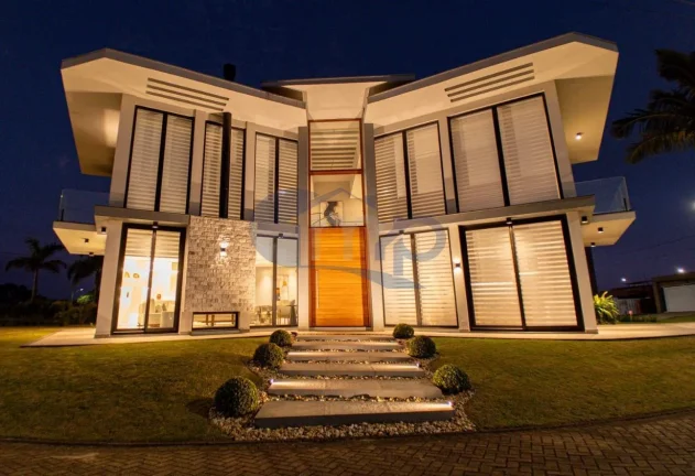 Imagem Casa á venda com 5 suítes na Itapeva em Torres/RS