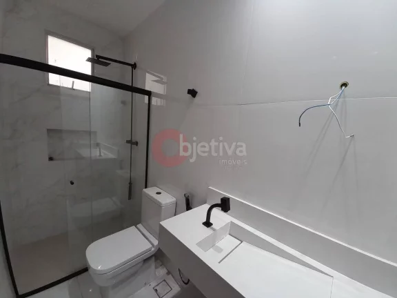 Imagem Apartamento linear, 3 quartos, à 50 metros da Praia do Forte, Cabo Frio