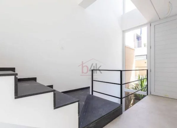 Imagem Casa à venda em Condomínio Fechado 4 suítes