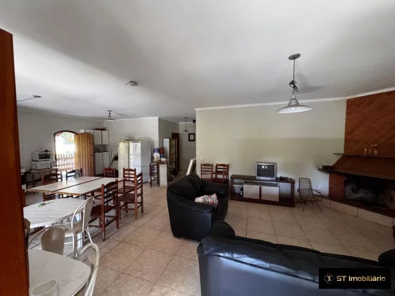 Imagem Linda Chácara fazendo Fundo pra Represa em Piracaia- 2.500m² por R$950 mil!