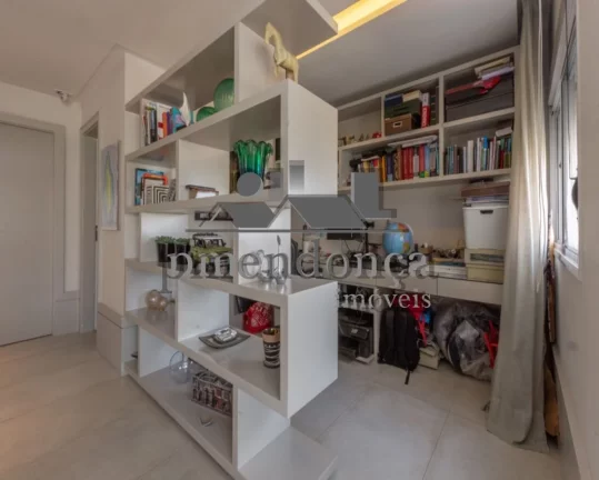 Imagem Apartamento na Água Branca com 03 suítes e 04 vagas, 176m².
